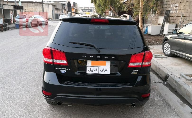 دودج جورني